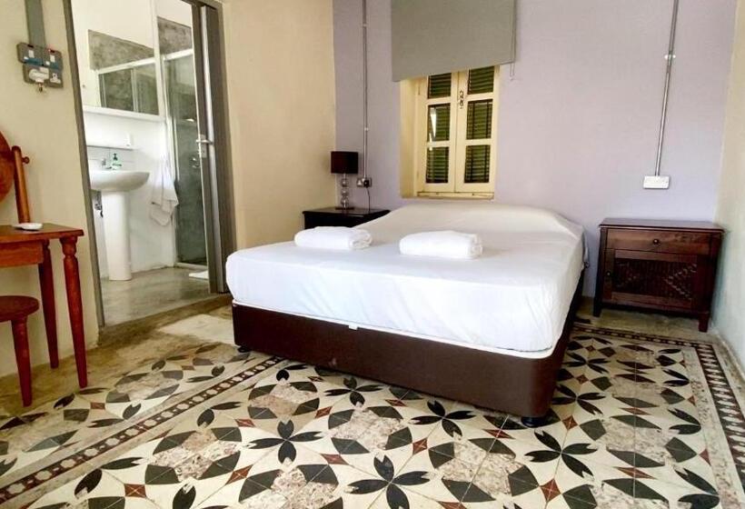 Camera Deluxe, Le Mat Hostel