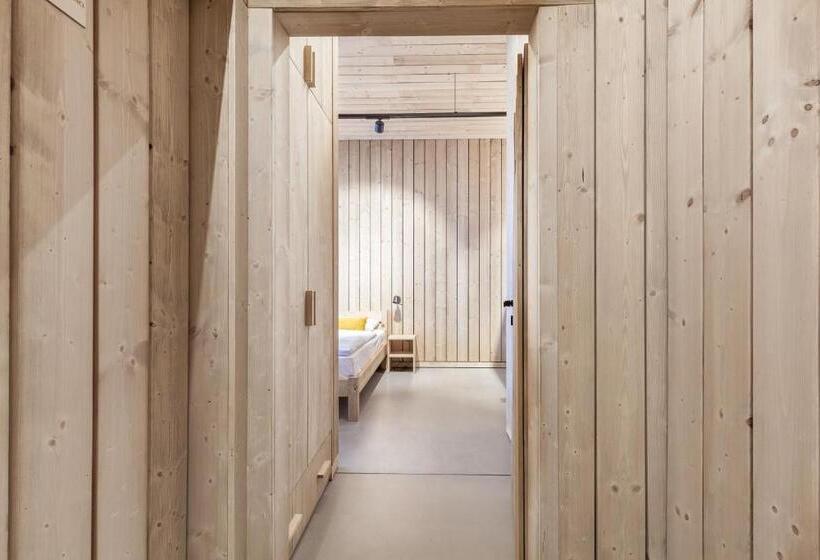 패밀리 룸, Chata Zázvor