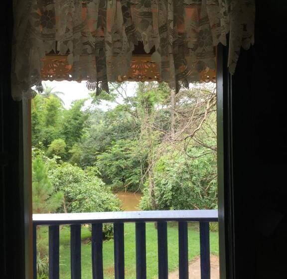 Suite with lake view, Pousada Rancho Flores