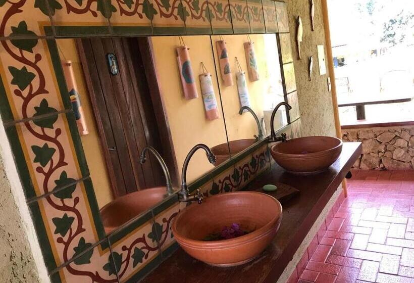 Suite with lake view, Pousada Rancho Flores