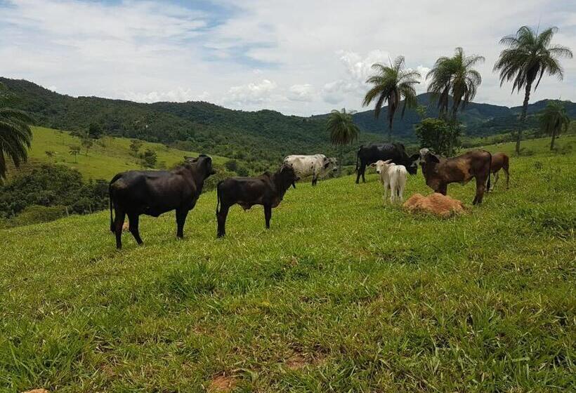 샬레, Pousada Rancho Flores