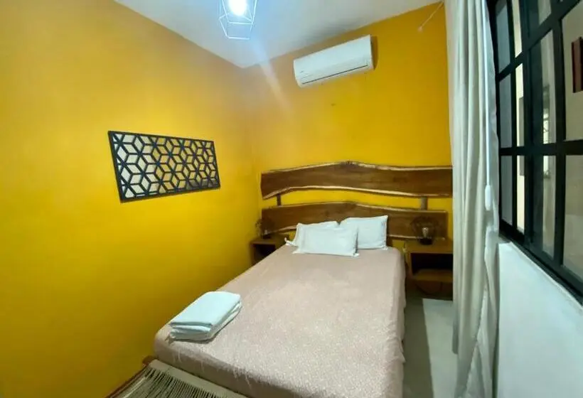 سوییت, Akbal Holbox