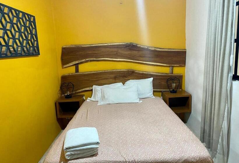 جناح, Akbal Holbox