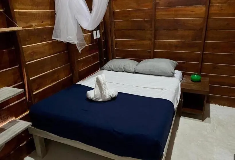 بانگلوی استاندارد, Akbal Holbox