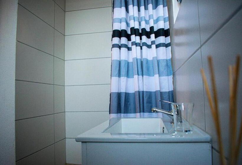 标准单人间, Malixerhof