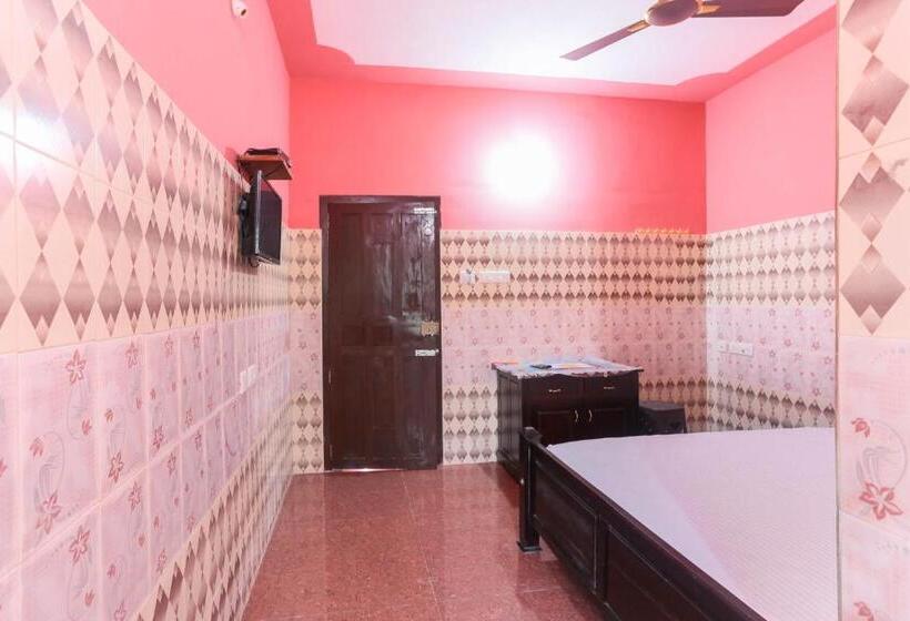 标准间, Spot On Sree Bhadra Tourist Home