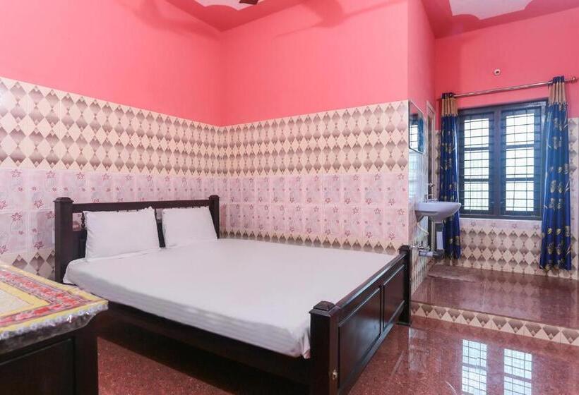 スタンダードルーム, Spot On Sree Bhadra Tourist Home