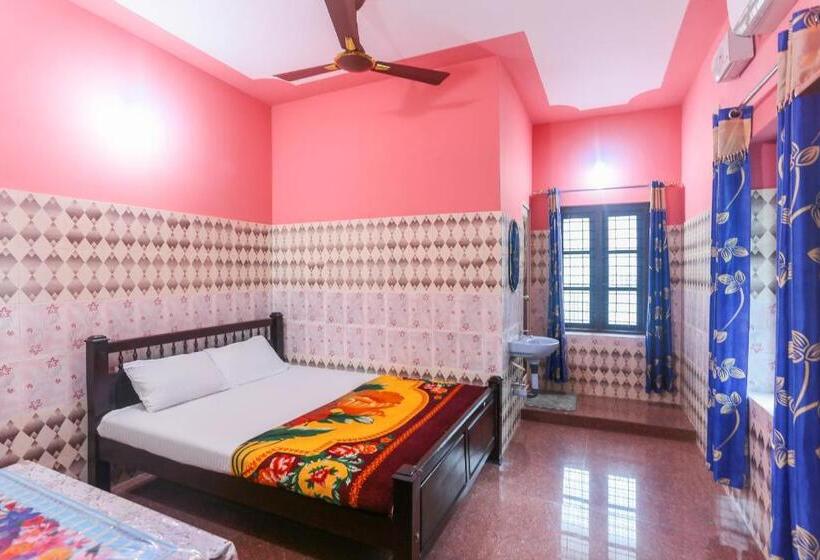 标准间, Spot On Sree Bhadra Tourist Home