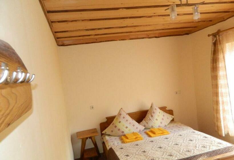 اتاق استاندارد, U Stozi