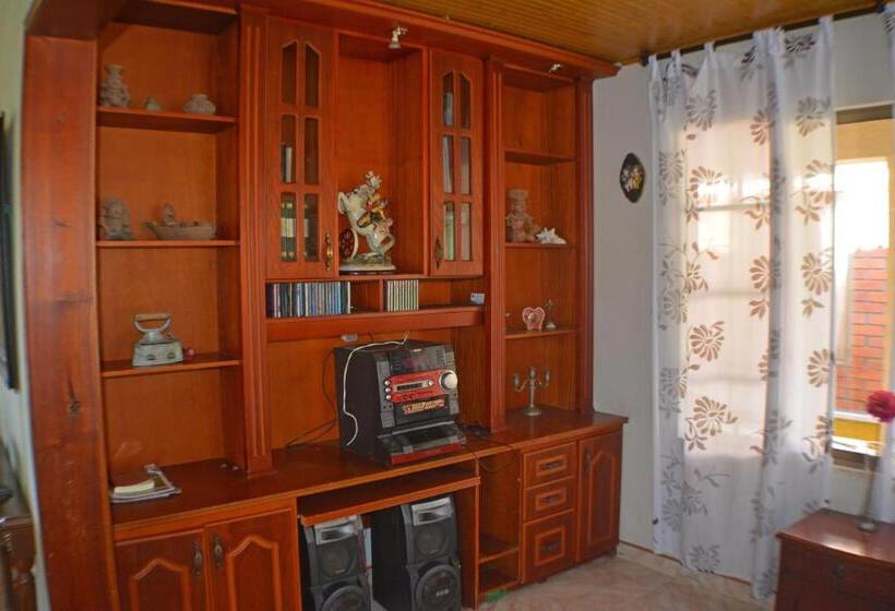 4间卧室的房子, Caraná