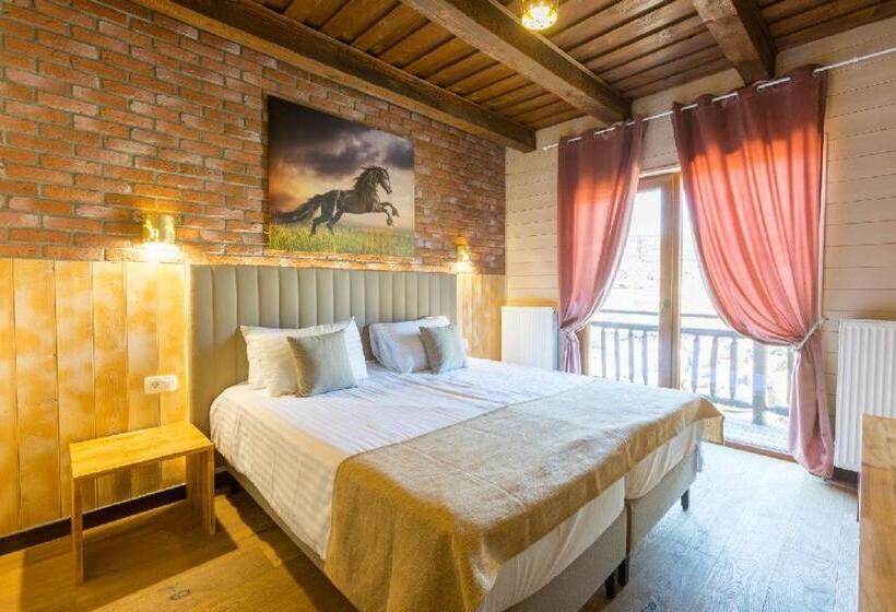 בקתת חדר, Maggie's Ranch