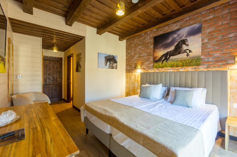 בקתת חדר, Maggie's Ranch