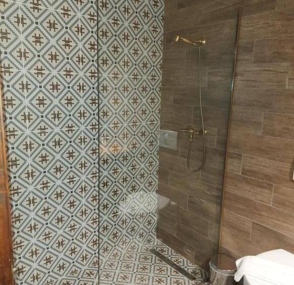 סוויטת ג'וניור, Maggie's Ranch