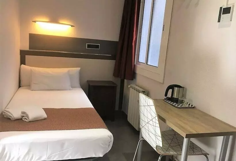 اتاق استاندارد یک نفره, Hostal Levante Barcelona