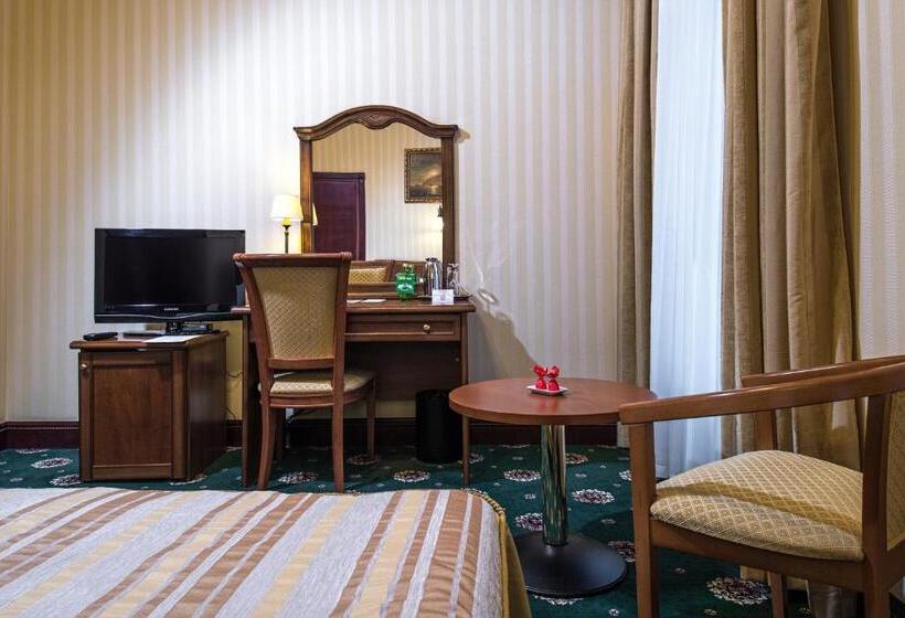 اتاق استاندارد یک نفره, Ayvazovsky