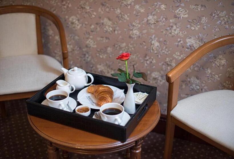 اتاق استاندارد, Ayvazovsky