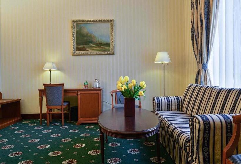 سوییت جونیور, Ayvazovsky