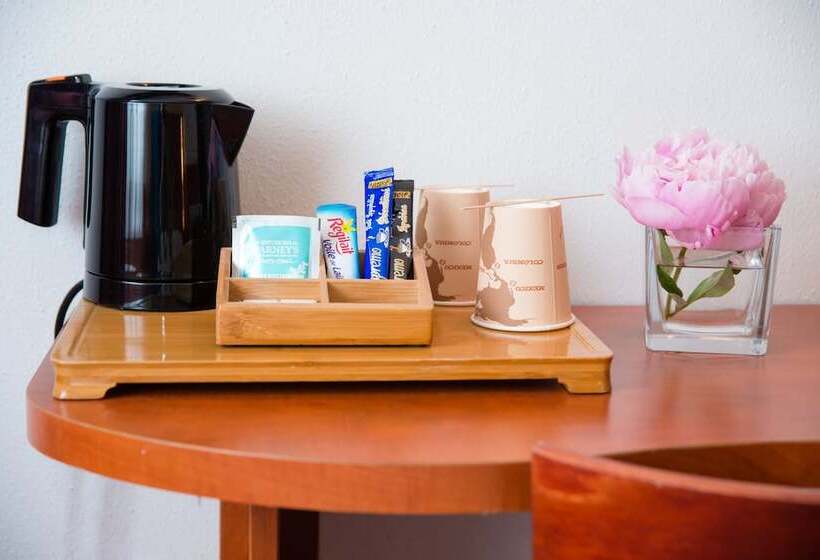 Номер Стандарт, Brit Hotel Rennes St Grégoire – Le Villeneuve