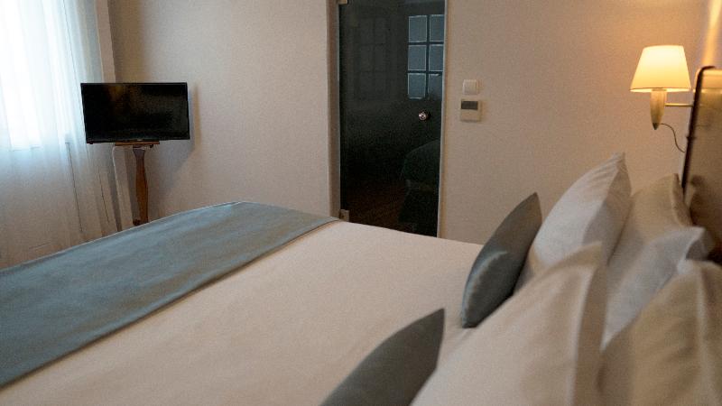 스위트, Capsis Bristol Boutique