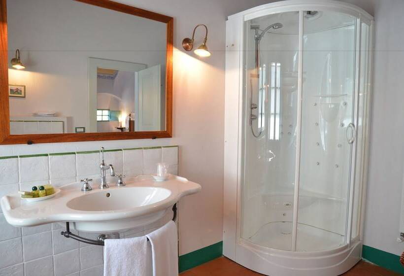 デラックスルーム, Cortona Resortle Terre Dei Cavalieri