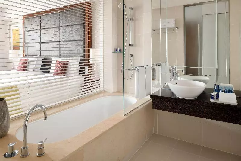 اتاق استاندارد, Crowne Plaza Dubai Festival City