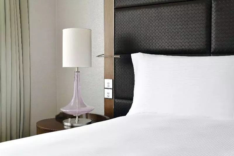 سوییت سوپریور, Crowne Plaza Dubai Festival City