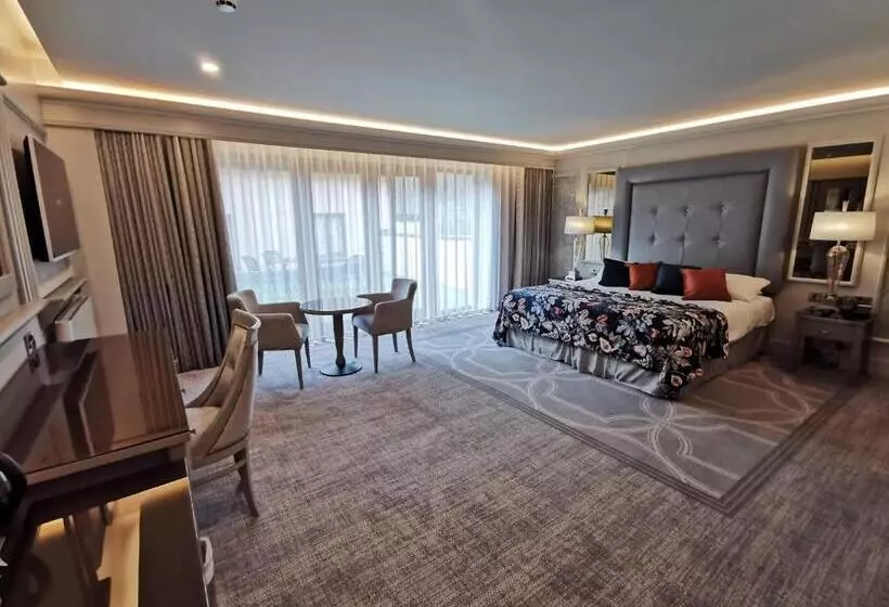 Deluxe-huone Parveke, Errigal Country House