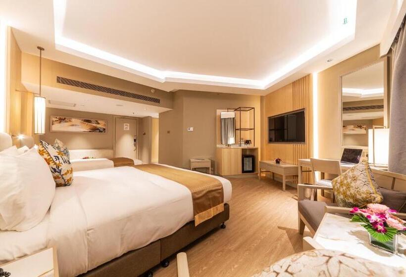 سوییت جونیور, Glenmarie Hotel & Golf Resort