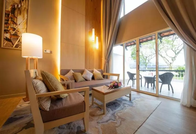 メゾネットスイート, Glenmarie Hotel & Golf Resort