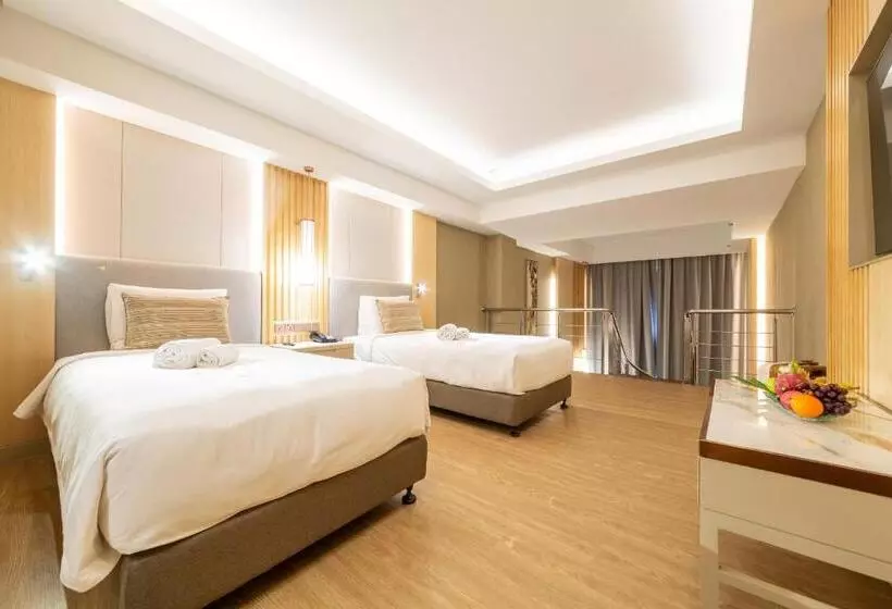メゾネットスイート, Glenmarie Hotel & Golf Resort