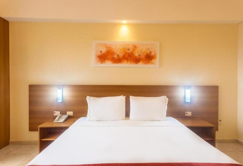 Quarto Estandar Cama King para Deficientes Físicos, Praiamar Express