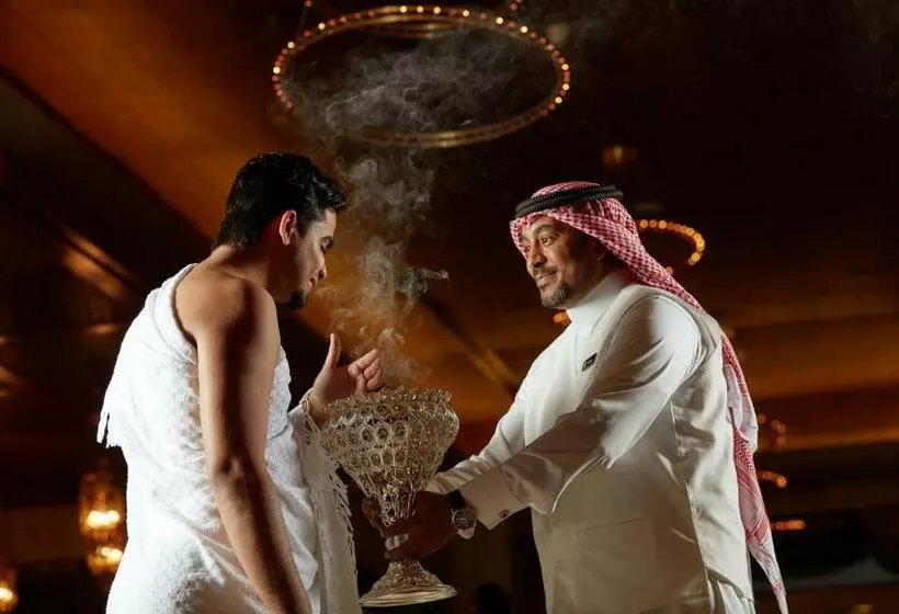 اتاق لوکس با چشم‌انداز, Pullman Zamzam Makkah
