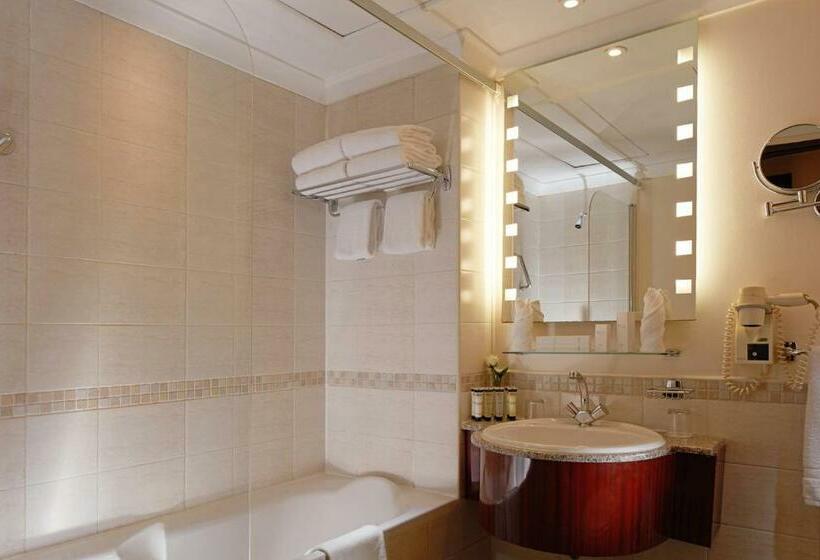 Номер Superior с Видом, Pullman Zamzam Makkah