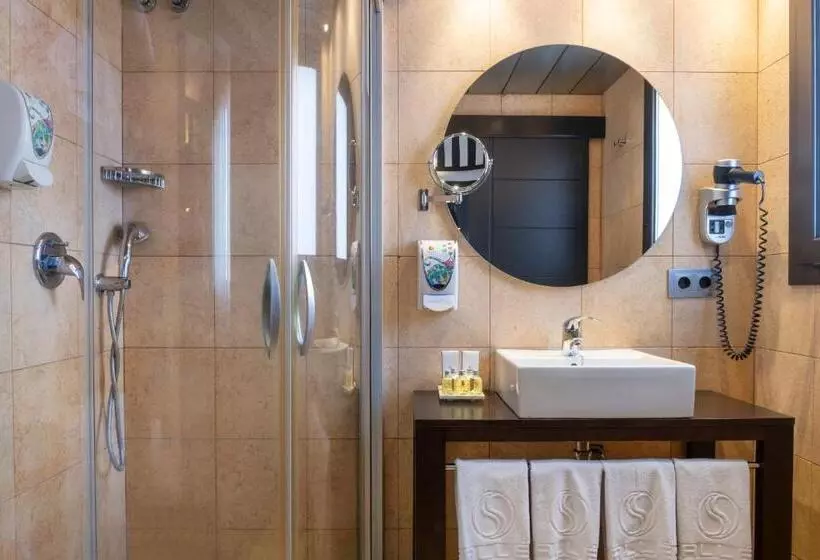 اتاق استاندارد با دسترسی به اسپا, Salles Hotel Aeroport De Girona