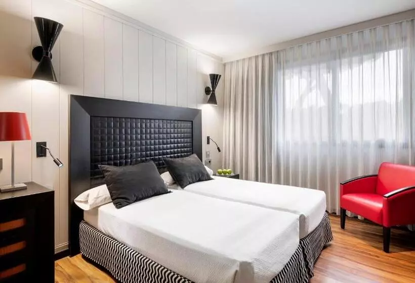 اتاق استاندارد, Salles Hotel Aeroport De Girona