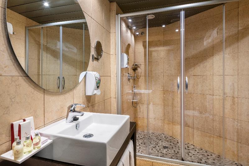 スタンダードトリプルルーム, Salles Hotel Aeroport De Girona