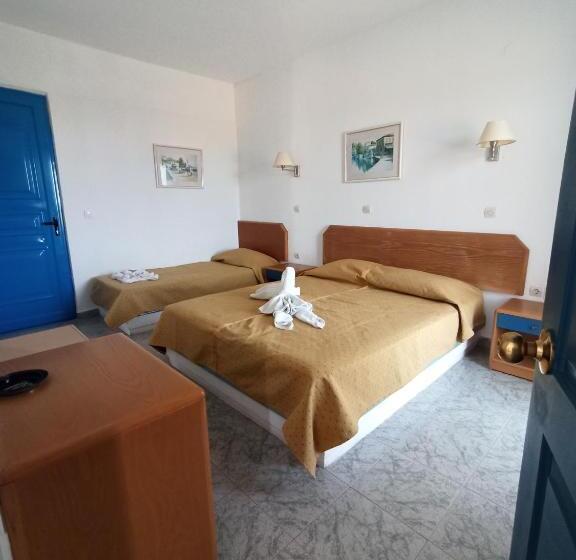 חדר סטנדרט לשלושה, Summer Dream