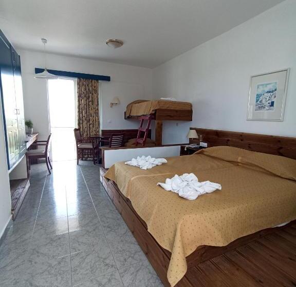 غرفة عائلية, Summer Dream