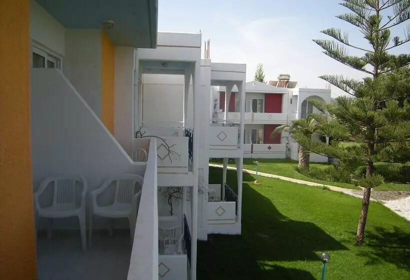 اتاق استاندارد سه نفره, Summer Dream