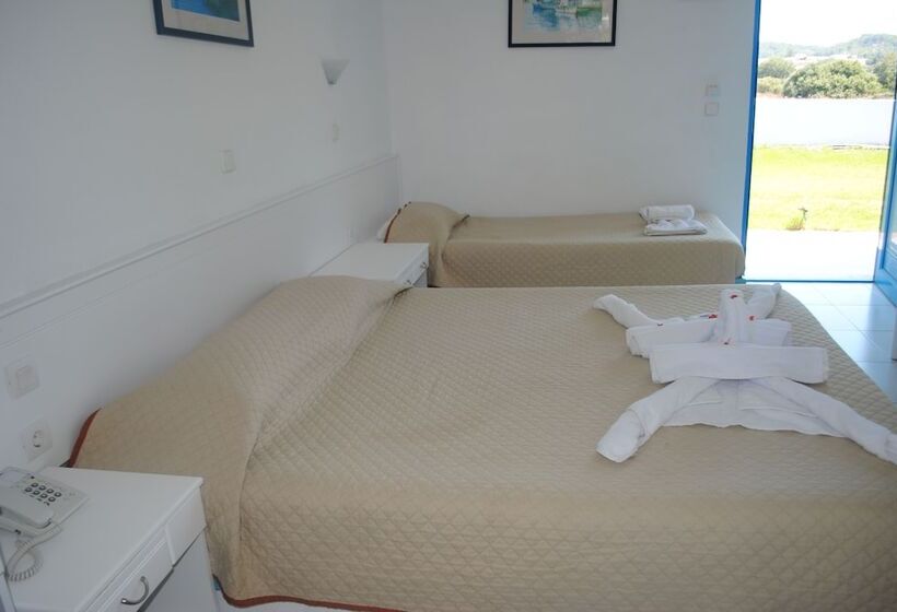 غرفة قياسية ثلاثية, Summer Dream