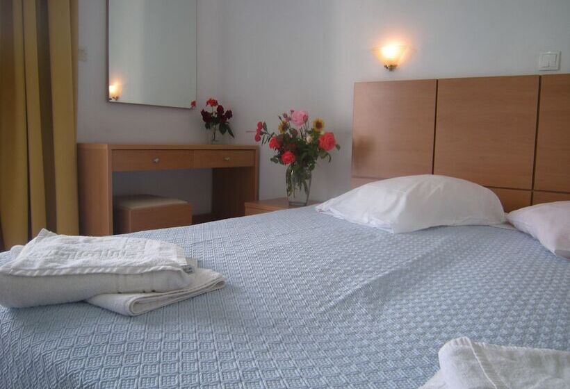 غرفة قياسية ثلاثية, Summer Dream