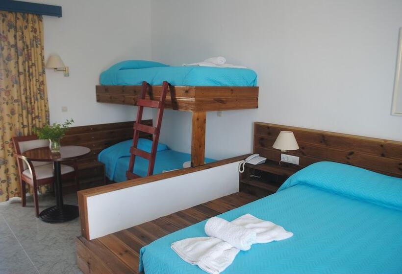 חדר משפחתי, Summer Dream