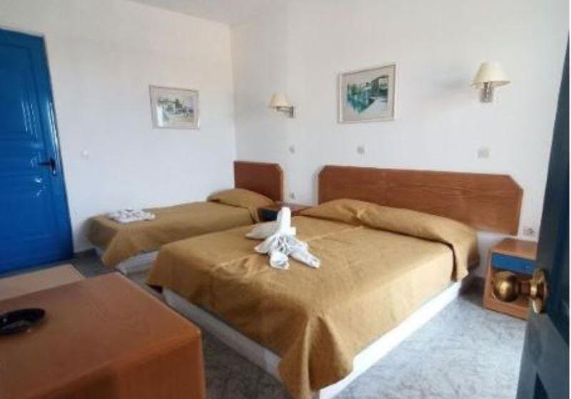 חדר סטנדרט לשלושה, Summer Dream