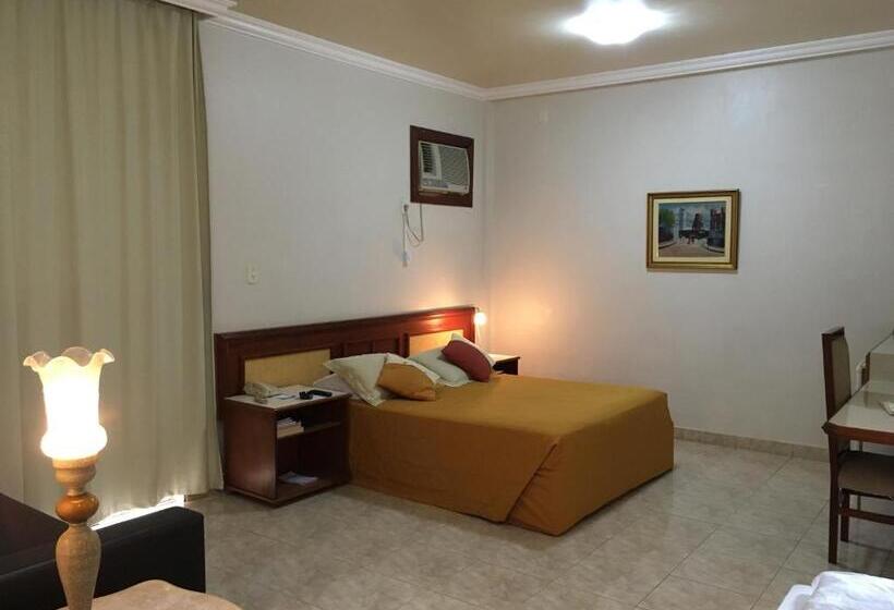 标准间, Tamareiras Park