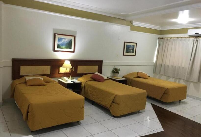 Standard Triple Room, Tamareiras Park