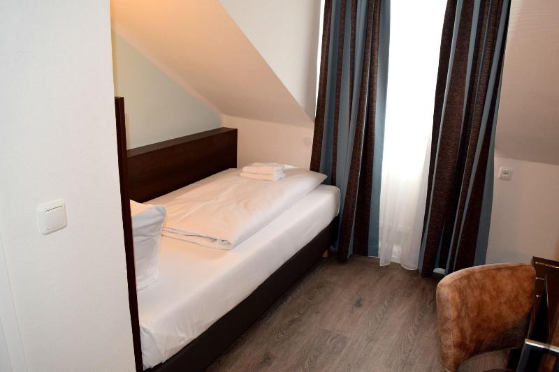 Номер Стандарт Индивидуальный, Trip Inn Budget Hotel Messe