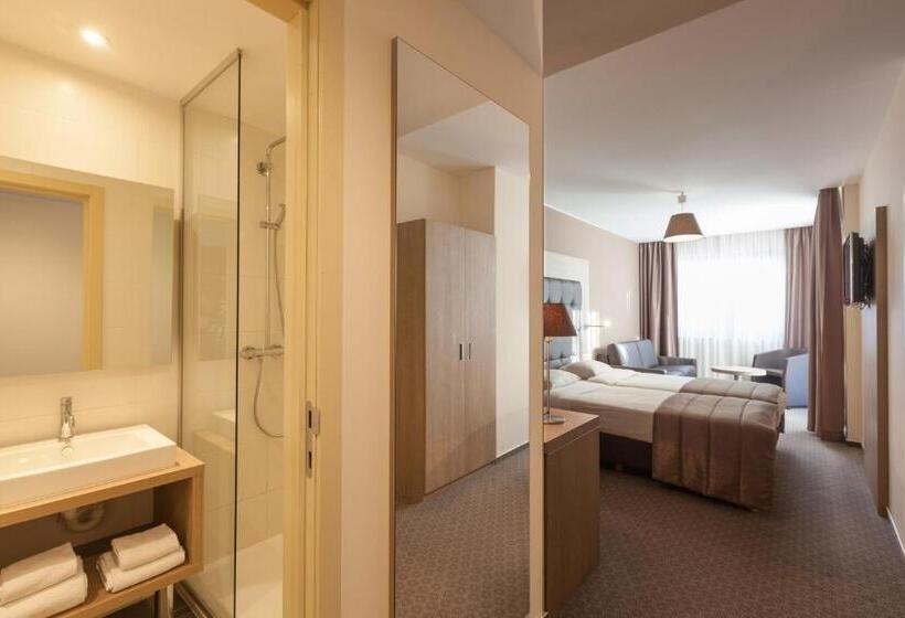 اتاق سوپریور, Villa Royale