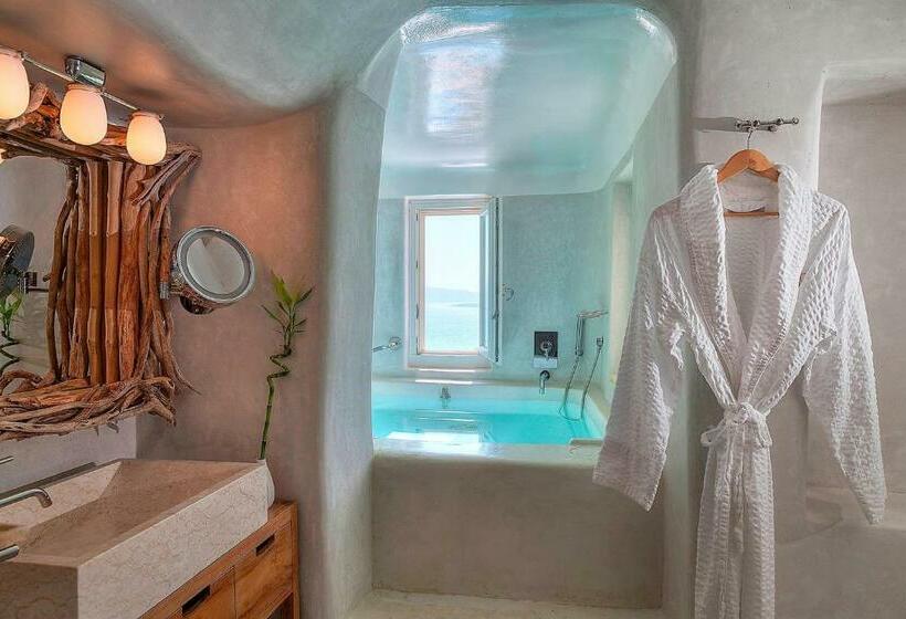 سوئیت با تخت بزرگ, Mystique, A Luxury Collection Hotel, Santorini