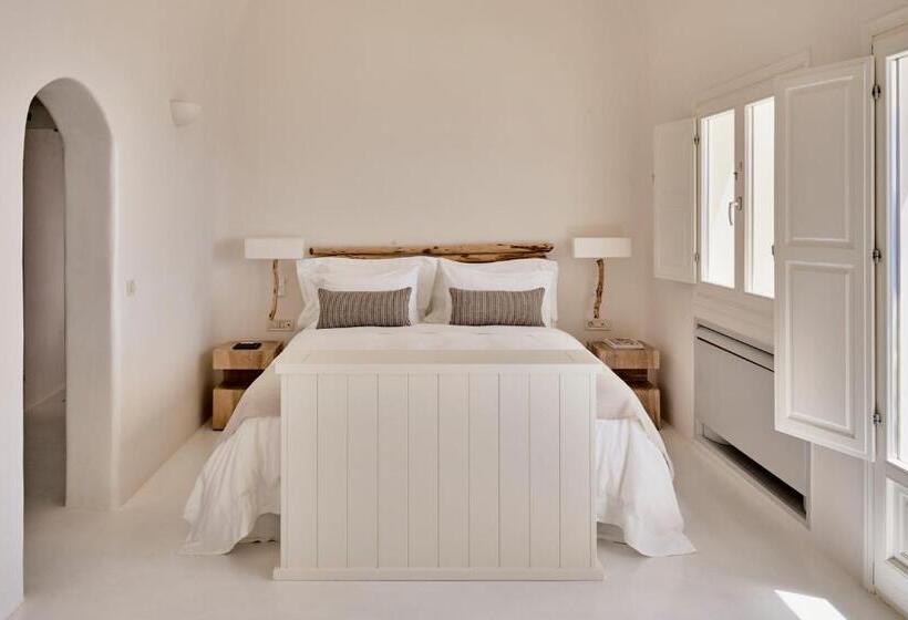 سوئیت با تخت بزرگ, Mystique, A Luxury Collection Hotel, Santorini