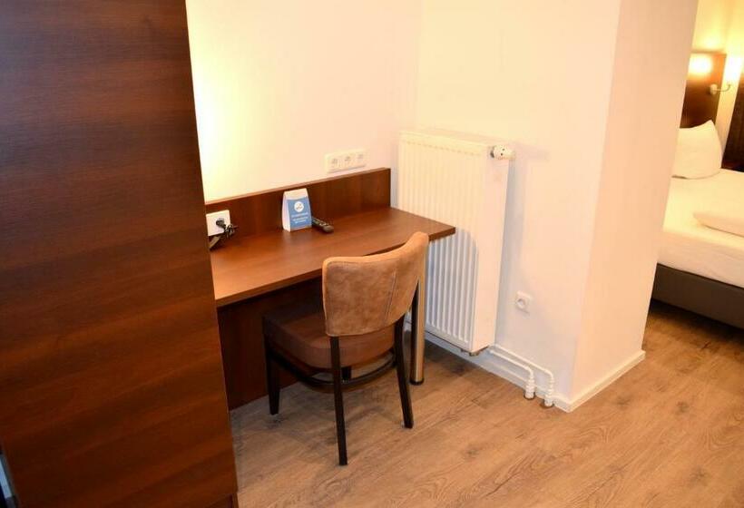 Номер Стандарт Индивидуальный, Trip Inn Budget Hotel Messe
